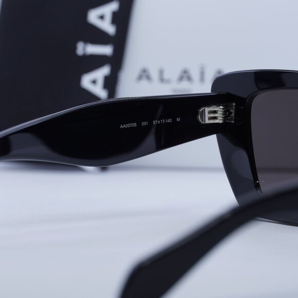 Final Price! Azzedine Alaïa AA0070S 001 Sunglasses